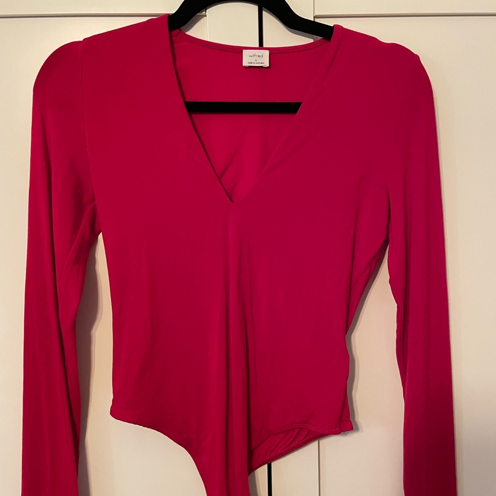 Aritzia Wilford free red bodysuit